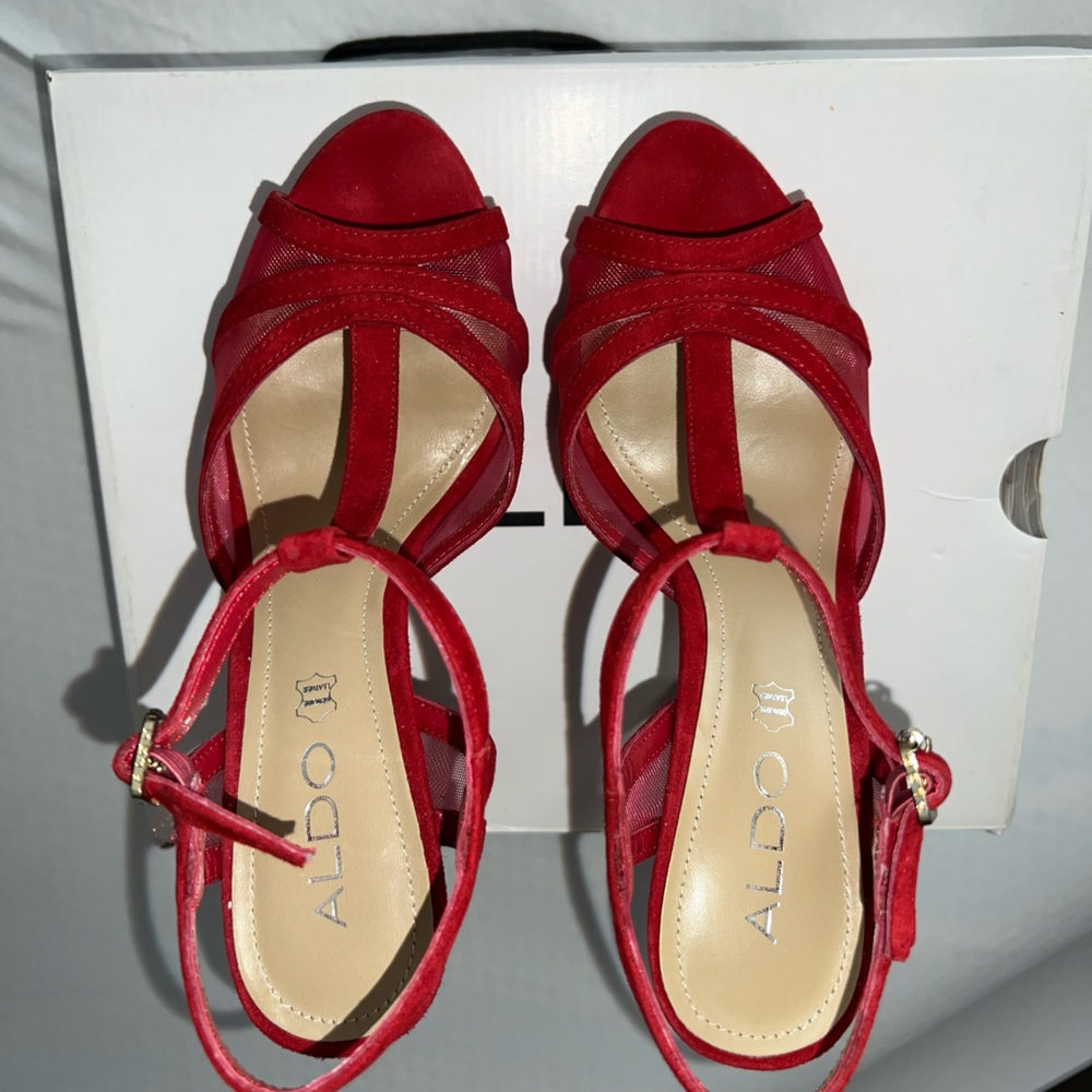 Aldo red suede platform high heels NIB - Picture 4 of 8